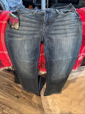 Rock & Republic Women's Boot Cut Jeans - Dark Blue Wash